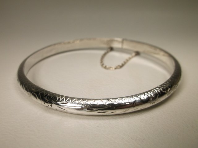 Nice Sterling Silver Bangle Bracelet (1 of 1)