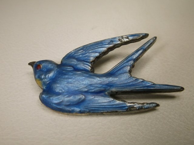 Stunning 1920s Paye & Baker Sterling Sparrow Brooch (1 of 3)