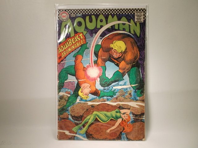 1967 DC Aquaman Comic Book #34 $90 (1 of 1)