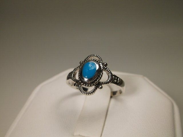 Beautiful Sterling Silver Turquoise Ring 7 (1 of 1)