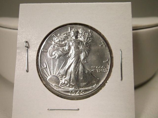 1940 US Silver Walking Liberty Half Dollar (1 of 2)