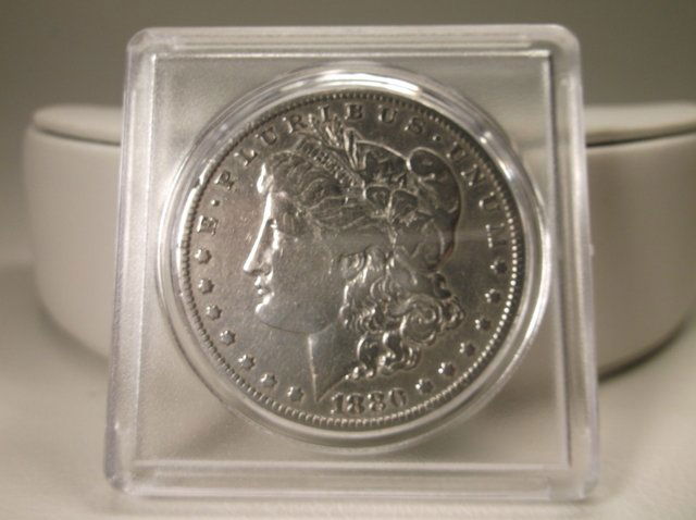 1880 O US Silver Morgan Dollar (1 of 2)