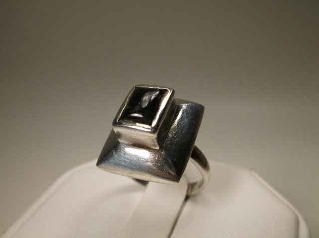 Beautiful Sterling Silver Onyx Ring 7 (1 of 1)