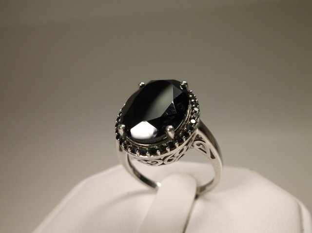 Gorgeous Sterling Silver Onyx Ring 9 (1 of 1)