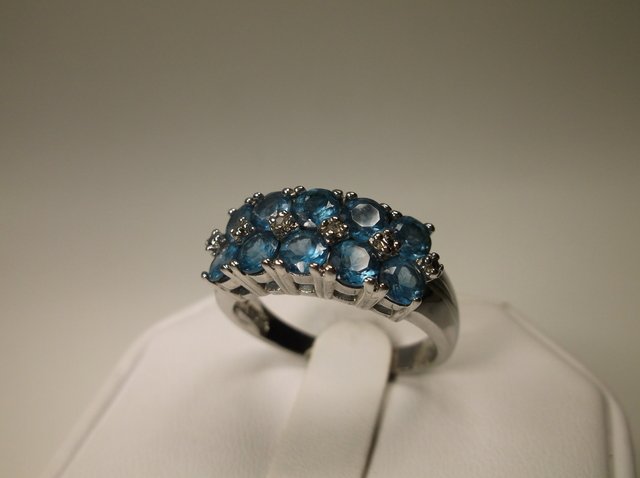 Beautiful Sterling Silver Topaz Cocktail Ring 9.5 (1 of 1)