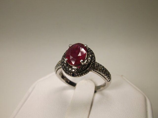 Beaut Sterling Silver Genuine Diamond Ruby Ring 9 (1 of 1)