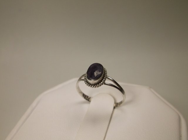 Beautiful Sterling Silver Amethyst Ring 5.5 (1 of 1)