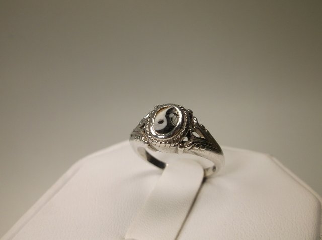 Nice Sterling Silver Ying Yang Ring 4 (1 of 1)
