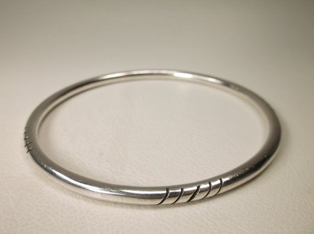 Nice Heavy Sterling Silver Bangle Bracelet (1 of 1)