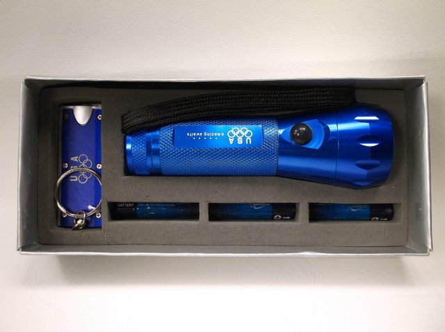 New Led Police Style Flashlight Set (1 of 1)