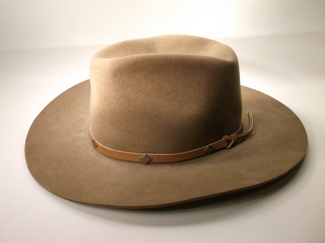 Nice Genuine Fur Felt Cowboy Hat 7 3/8-59 (1 of 5)