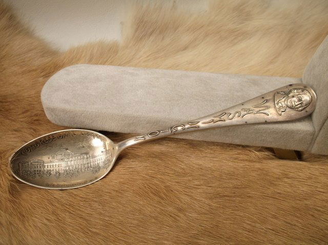Antique George Washington Sterling Silver Spoon Full (1 of 3)