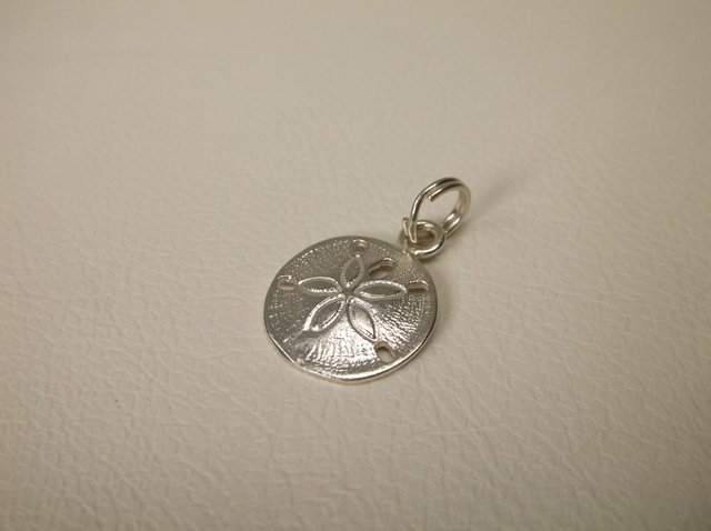 Beautiful Sterling Silver Sand Dollar Charm (1 of 1)
