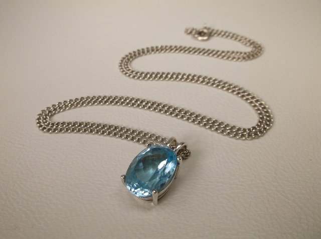 Beautiful Large Sterling Silver Blue Stone Necklace (1 of 1)