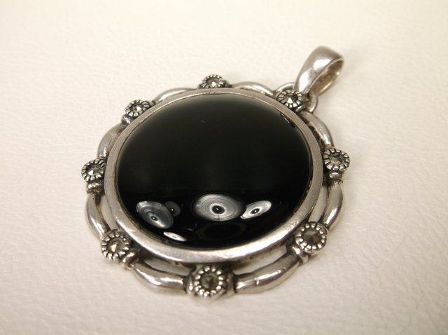 Gorgeous Large Sterling Silver Onyx Pendant (1 of 1)