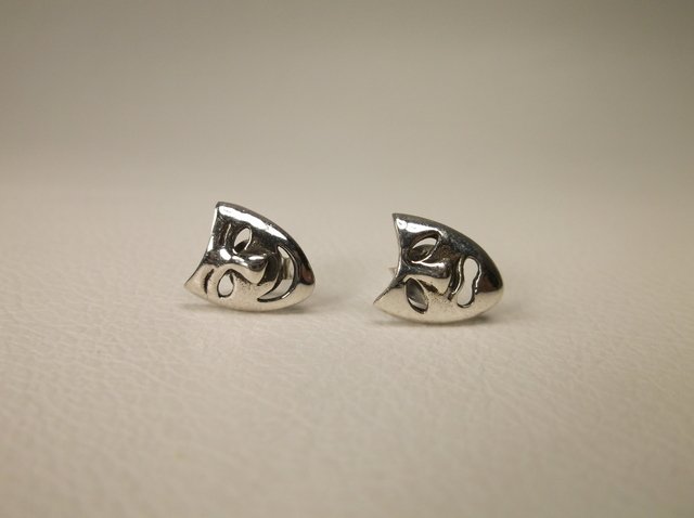 Beaut Sterling Silver Comedy Tragedy Mask Earrings (1 of 1)