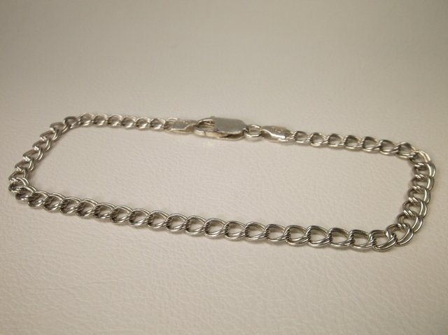 Beautiful Sterling Silver Chain Bracelet (1 of 1)