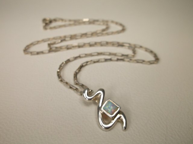 Beautiful Sterling Silver Opal Necklace (1 of 1)