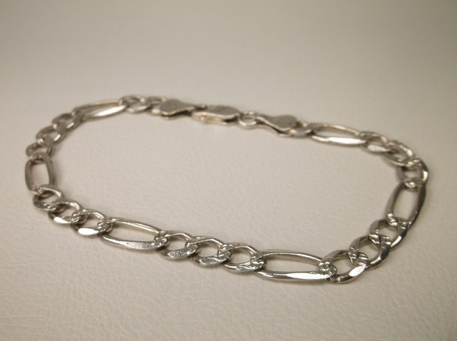 Heavy Sterling Silver Chain Bracelet: .