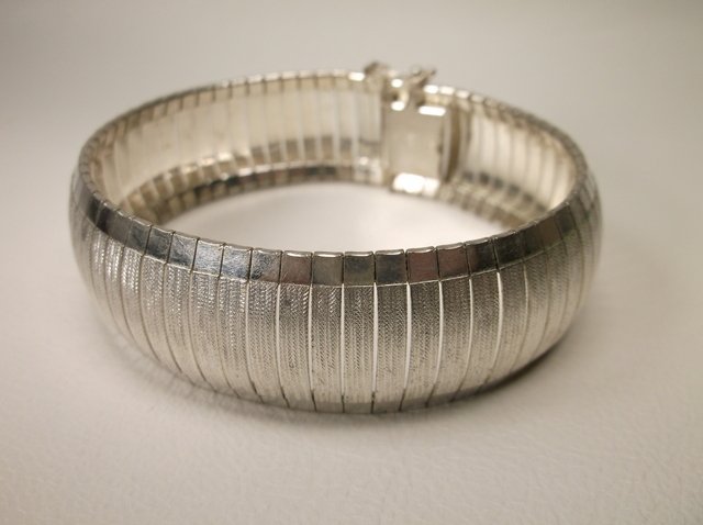 Beautiful Large Sterling Silver Super Heavy Bracelet (1 of 2)
