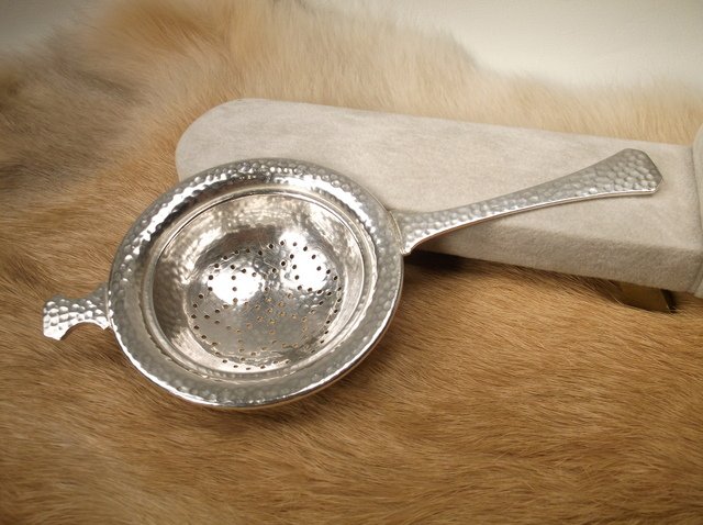 Beaut Antique Wallace Sterling Silver Tea Strainer (1 of 4)