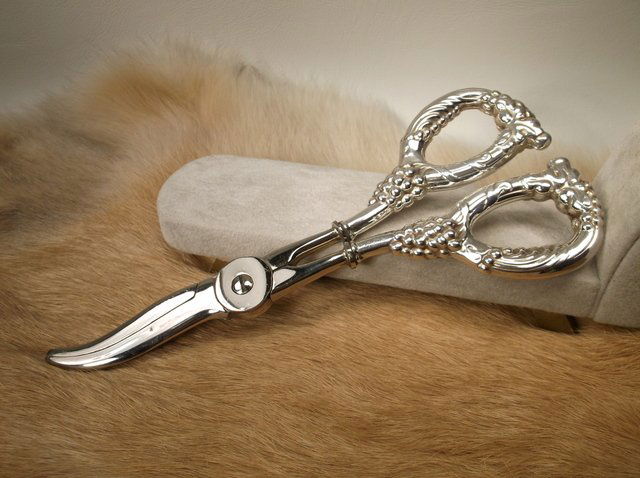 Beaut Antique Sterling Handle Sewing Scissors Huge (1 of 4)