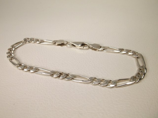 Beautiful Sterling Silver Chain Bracelet (1 of 1)