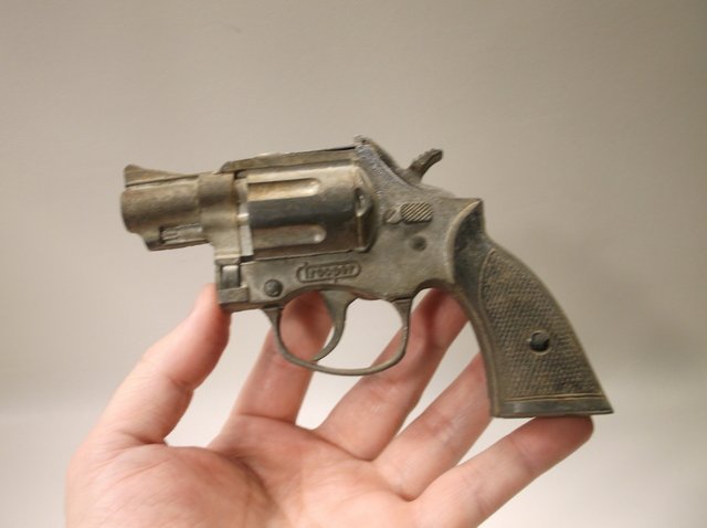 Vintage Metal Hubley Cap Gun Trooper: .