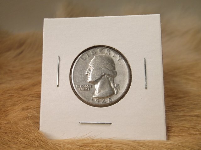 1945 US Silver Washington Quarter (1 of 1)