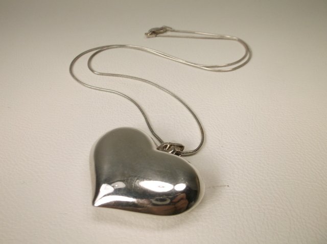 Beautiful Large Sterling Silver Puffy Heart Necklace (1 of 1)