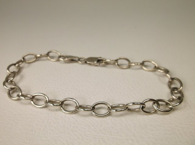 Beautiful 14kt White Gold Chain Bracelet 7 Inch (1 of 2)