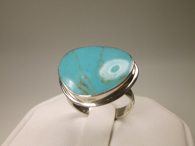 Beautiful Large Sterling Silver Turquoise Ring 9 (1 of 1)
