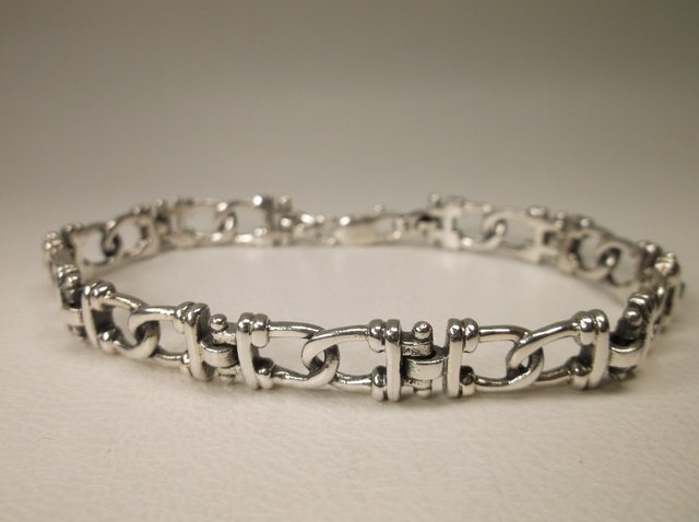 Beautiful Heavy Sterling Silver Chain Bracelet: .
