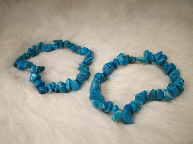 2 Genuine Howlite Bracelets (1 of 1)