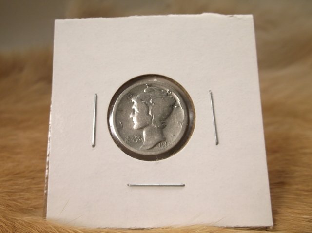 1917 S US Silver Mercury Dime (1 of 1)