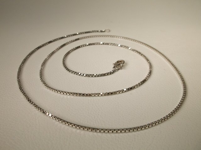 Beautiful Sterling Silver Chain Necklace 24" (1 of 1)