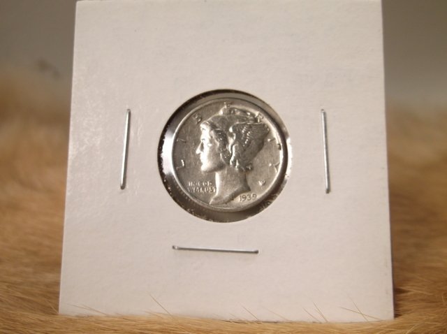 1939 S US Silver Mercury Dime (1 of 1)