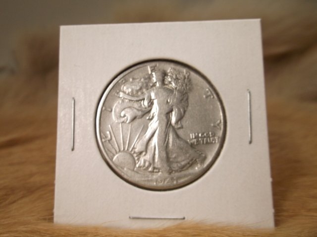 1941 US Silver Walking Liberty Half Dollar (1 of 1)