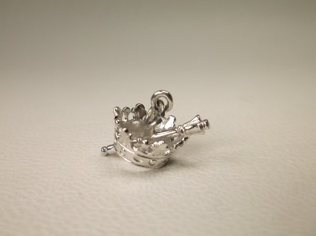Beautiful Antique Sterling Silver Crown Charm (1 of 1)