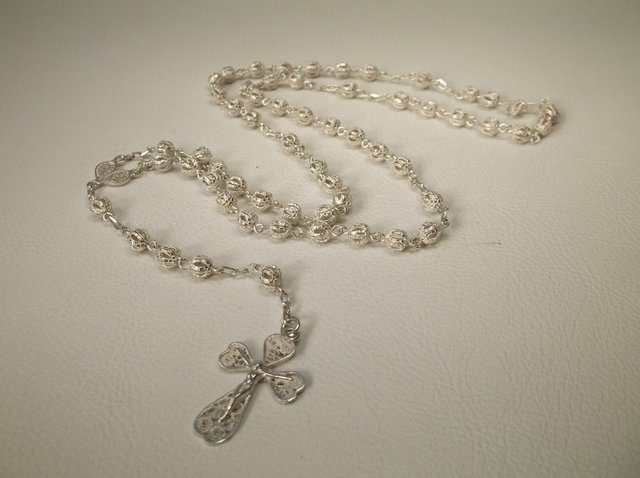 Stunning Antique Sterling Silver Catholic Rosary (1 of 2)
