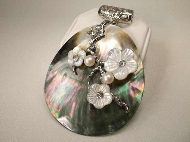 Stunning Huge Abalone Pendant (1 of 1)