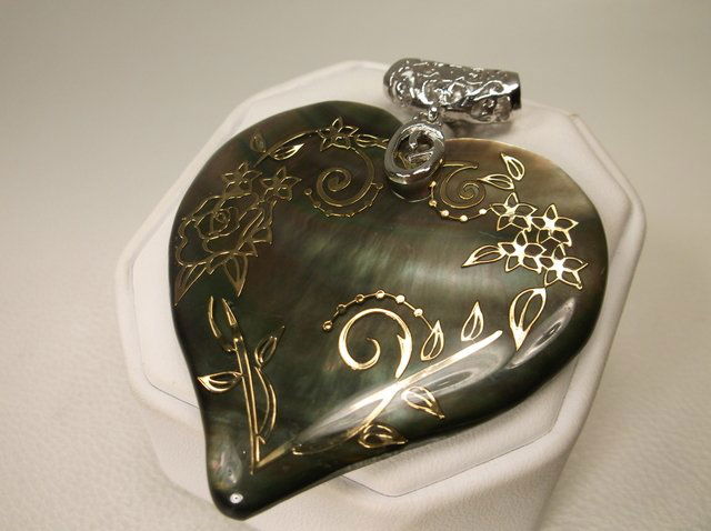 Gorgeous Huge Sterling Silver Abalone Pendant (1 of 1)
