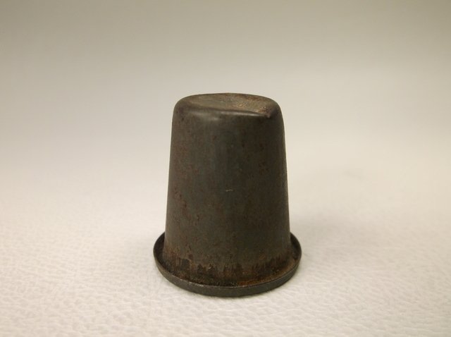 Primitive 1800s Sewing Thimble: .