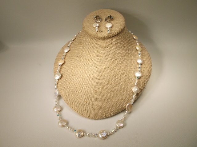 Beautiful Sterling Silver MOP Necklace Earrings (1 of 1)