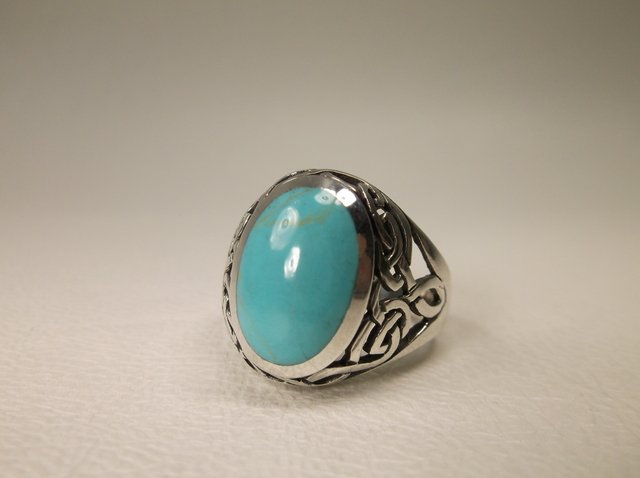 Gorgeous Sterling Silver Turquoise Ring 8 (1 of 2)