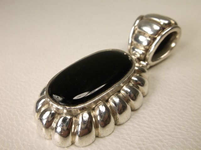Gorgeous Large Sterling Silver Onyx Pendant heavy (1 of 1)
