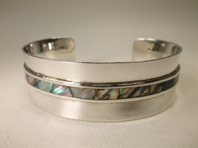 Stunn Taxco Sterling Abalone Cuff Bracelet JRI (1 of 3)