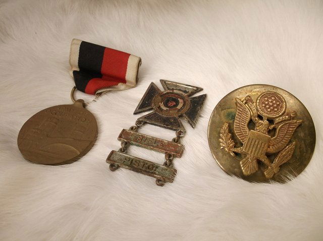 WWII Medals & Hat Badge (1 of 1)