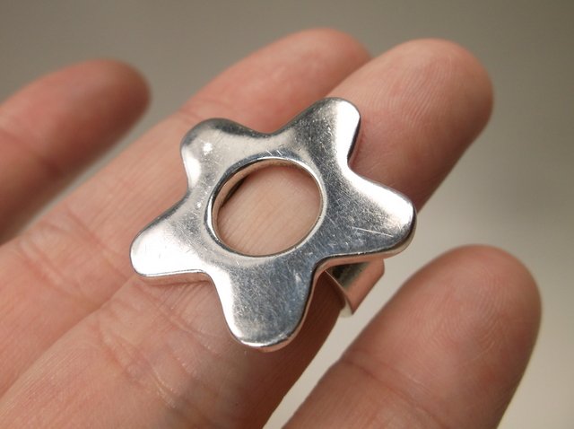 Beautiful Heavy Sterling Silver Flower Ring 6 (1 of 1)