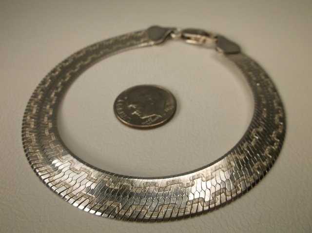 Beautiful Huge Sterling Silver Chain Bracelet: .